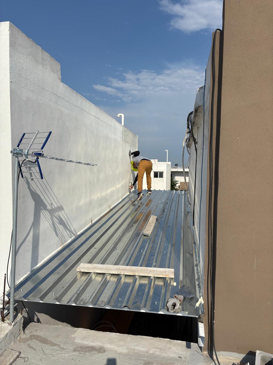 Techumbre metálica instalada a medida